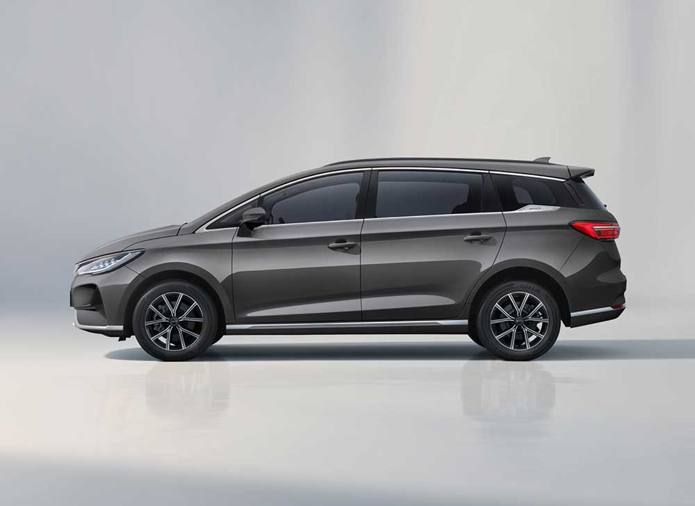 Harga BYD M6 Medan
